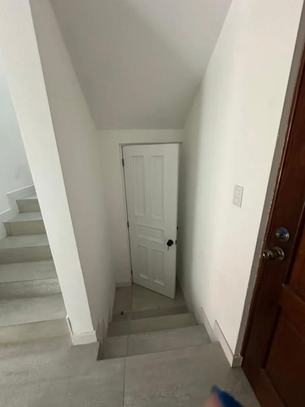 Casa Remodelada en Venta Zona 10 — Casa en Venta en Zona 10, Guatemala, Ciudad — foto 7 de 10