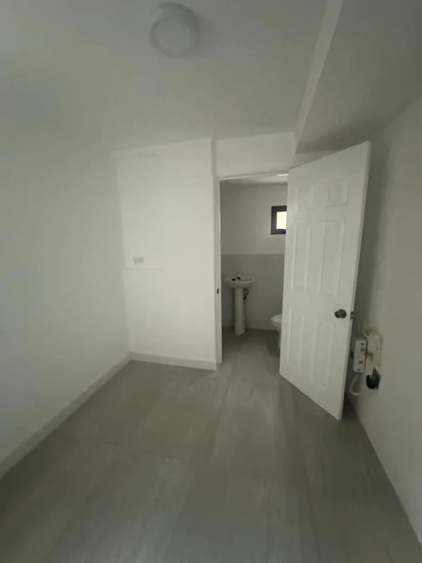 Casa Remodelada en Venta Zona 10 — Casa en Venta en Zona 10, Guatemala, Ciudad — foto 2 de 10