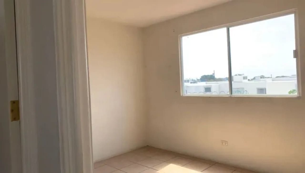 Venta de casa en Condominio en Ciudad San Cristobal, sector C1 Pradera de Las Flores — Casa en Venta en Zona 8 Mixco, Guatemala, Ciudad — foto 5 de 10