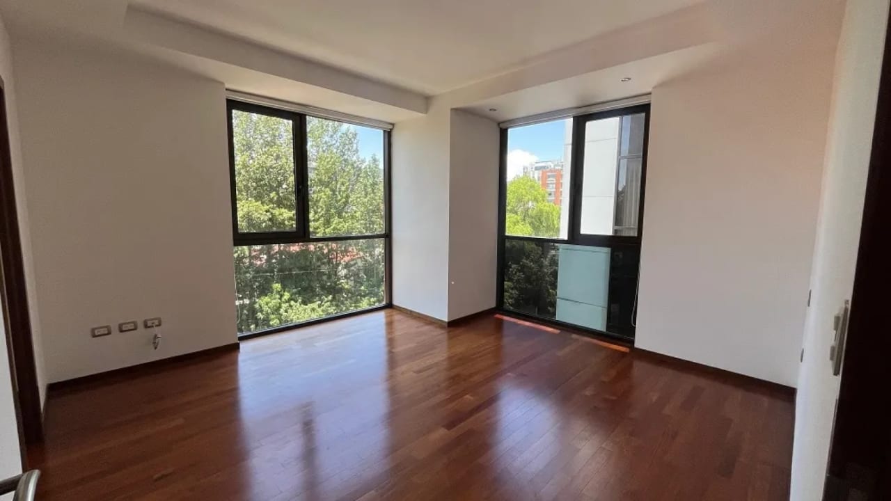 VENTA DE  APARTAMENTO EN EDIFICIO TARRAGONA ZONA 15 — Apartamento en Venta en Tarragona, Zona 15, Guatemala, Ciudad — foto 9 de 16
