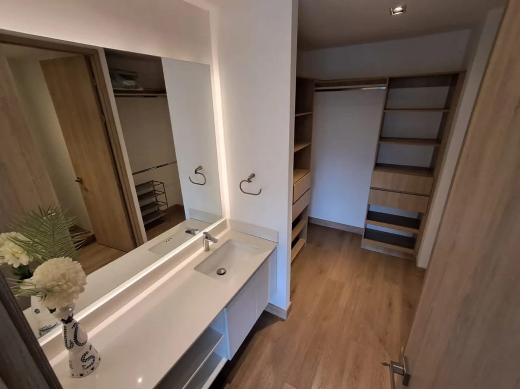 Apartamento en venta zona 15 — Apartamento en Venta en Trivá, Zona 15, Guatemala, Ciudad — foto 2 de 12