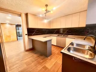 Zona 10 • Casa en Venta — Casa en Venta en Zona 10, Guatemala, Ciudad — miniatura 9 de 9
