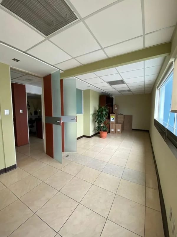 Oficina en Venta en Edificio Torino I, Zona 10 , Guatemala — Oficina en Venta en Torino, Zona 10, Guatemala, Ciudad — foto 9 de 9