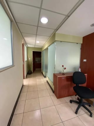 Oficina en Venta en Edificio Torino I, Zona 10 , Guatemala — Oficina en Venta en Torino, Zona 10, Guatemala, Ciudad — miniatura 8 de 9