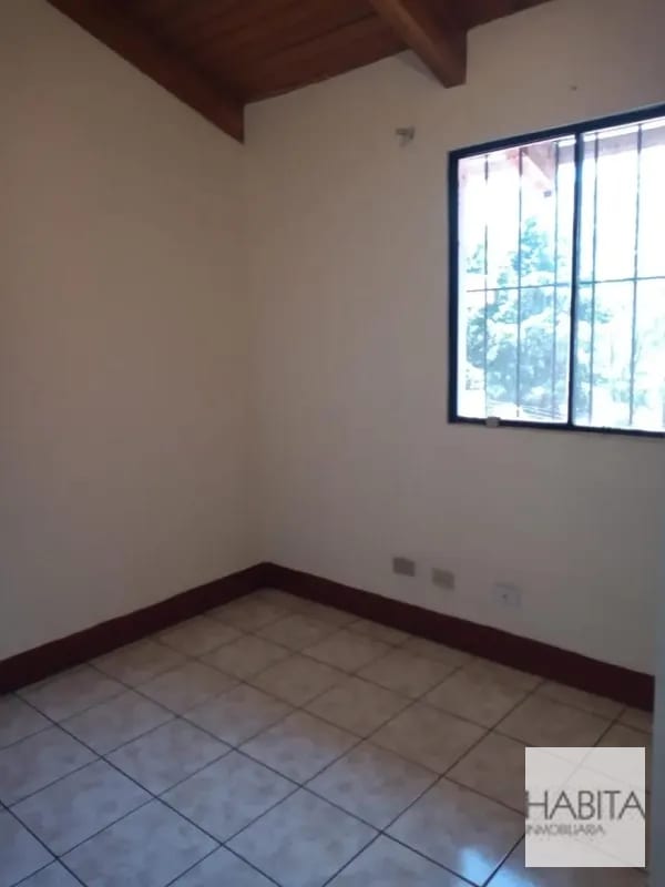 Renta de Casa en EL SOCORRO, Km. 12.7 carr. a El Salvador — Casa en Alquiler en Carretera a El Salvador, Guatemala, Ciudad — foto 3 de 15