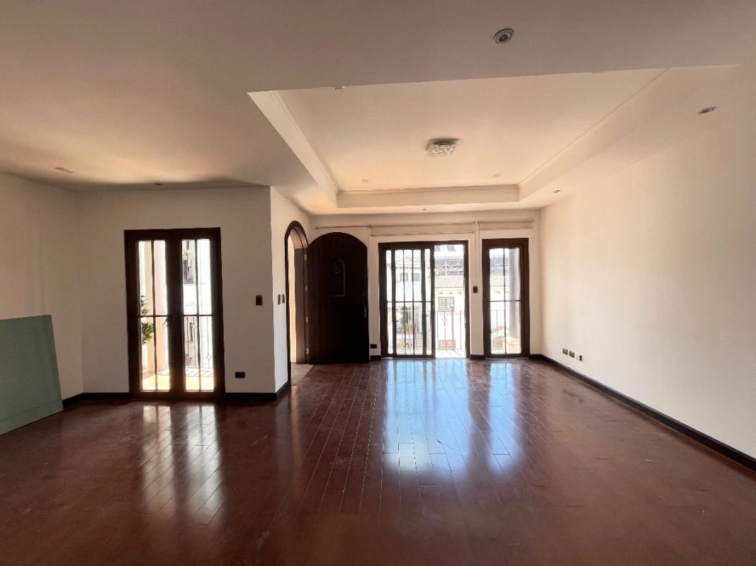 APARTAMENTO RENTA ZONA 16 , DURIAN CAYALA 144 MTS2, 3 DORMITORIOS $1,800 INCLUYE MANT E IVA EN CIUDAD CAYALÁ — Apartamento en Alquiler en Zona 16, Guatemala, Ciudad — foto 4 de 7