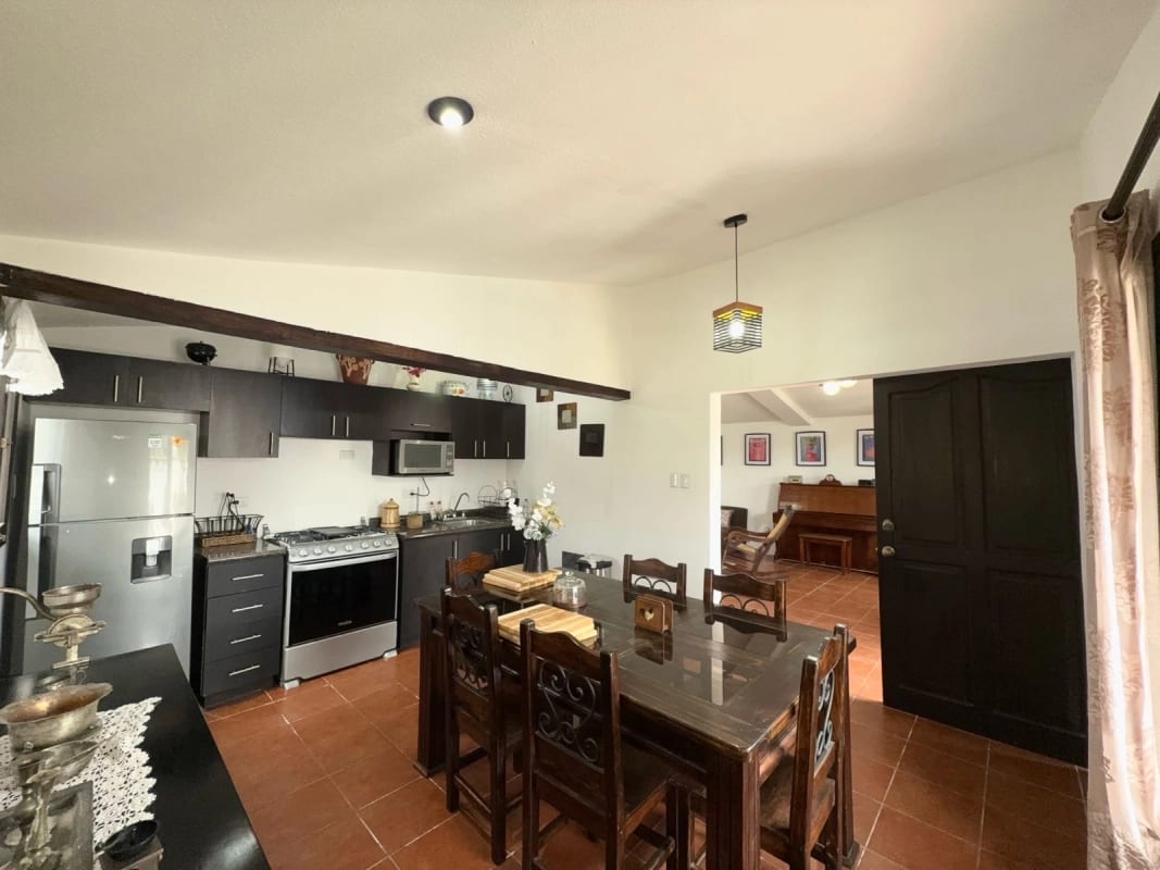 casa en venta en San Pedro las Huertas Antigua ideal para inversión — Casa en Venta en Antigua, Sacatepéquez — foto 8 de 13