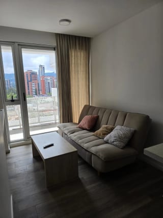 Narama zona 13, semi amueblado — Apartamento en Alquiler en Zona 13, Guatemala, Ciudad — miniatura 5 de 11