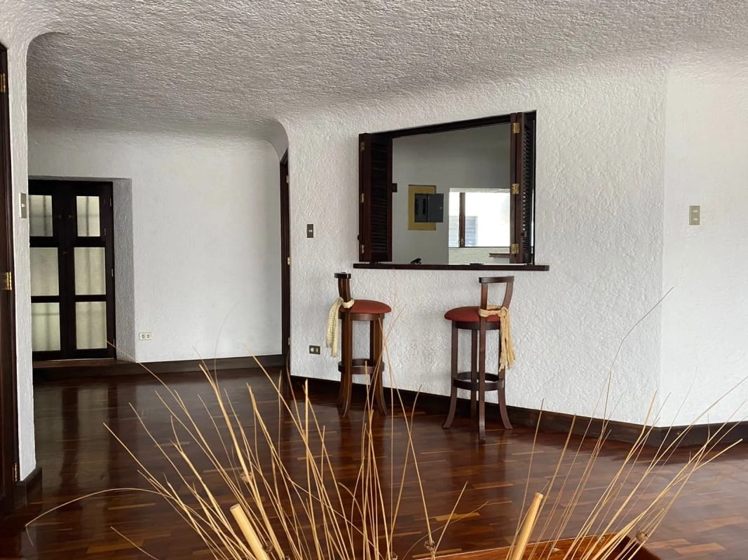 Z.10 ALQUILO APTO 3 HABITACIONES AMUEBLADO Y EQUIPADO — Apartamento en Alquiler en Santa Clara Las Cañas, Zona 10, Guatemala, Ciudad — foto 12 de 13