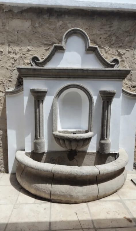 Hermosa Casa Colonial en Renta en Zona 1, Excelente Ubicación — Casa en Alquiler en Zona 1, Guatemala, Ciudad — foto 4 de 13