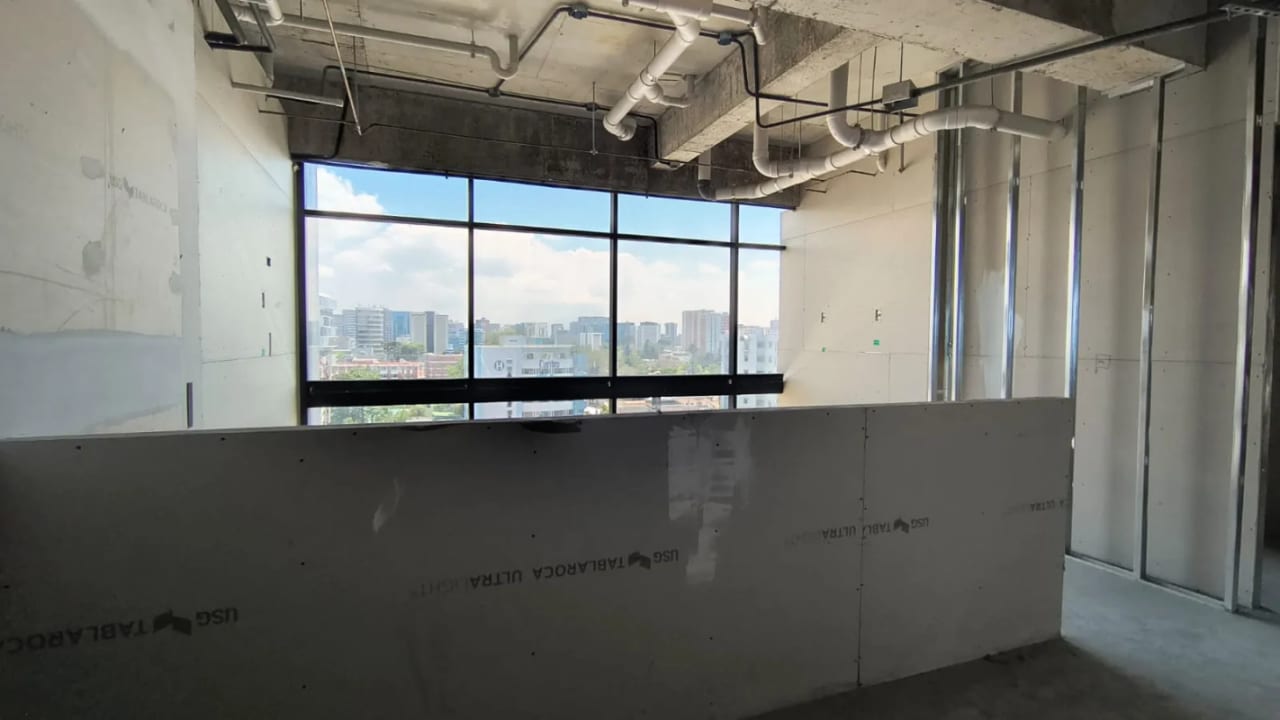 Rento Nivel - Edificio Renovati Zona 10 — Clínica en Alquiler en Renovati, Zona 10, Guatemala, Ciudad — foto 3 de 6