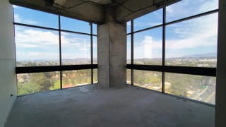 Rento Nivel - Edificio Renovati Zona 10 — Clínica en Alquiler en Renovati, Zona 10, Guatemala, Ciudad — miniatura 1 de 6