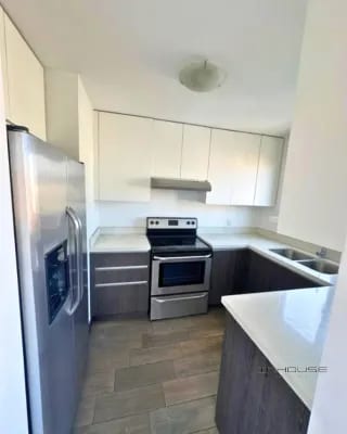 APARTAMENTO EN RENTA ZONA 10, NIVEL ALTO — Apartamento en Alquiler en Zona 10, Guatemala, Ciudad — miniatura 1 de 11