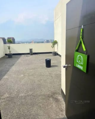 APARTAMENTO EN RENTA ZONA 10, NIVEL ALTO — Apartamento en Alquiler en Zona 10, Guatemala, Ciudad — miniatura 3 de 11