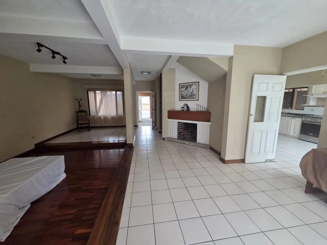 Amplia casa en Los Manantiales km 18 CAES — Casa en Venta en Carretera a El Salvador, Guatemala, Ciudad — foto 17 de 17