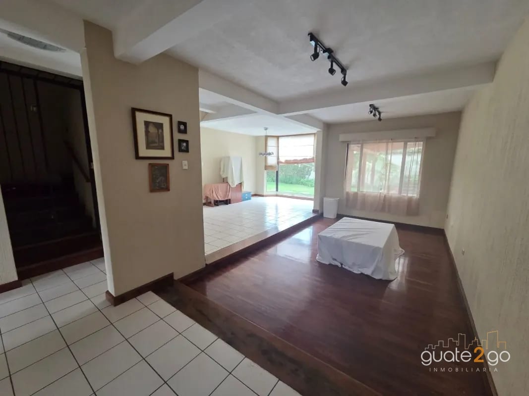 Amplia casa en Los Manantiales km 18 CAES — Casa en Venta en Carretera a El Salvador, Guatemala, Ciudad — foto 11 de 17