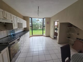 Amplia casa en Los Manantiales km 18 CAES — Casa en Venta en Carretera a El Salvador, Guatemala, Ciudad — miniatura 10 de 17