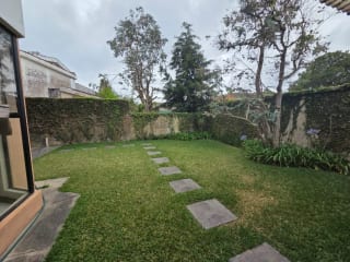 Amplia casa en Los Manantiales km 18 CAES — Casa en Venta en Carretera a El Salvador, Guatemala, Ciudad — miniatura 4 de 17