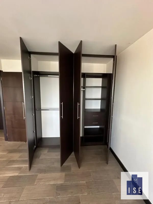 Apartamento en Alquiler Verona Z.10 — Apartamento en Alquiler en Verona, Zona 10, Guatemala, Ciudad — foto 5 de 13