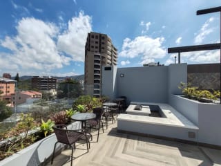 Apartamento en Alquiler | Torre Praga | Zona 15 VH1 | 2 habitaciones · Balcón — Apartamento en Alquiler en Zona 15, Guatemala, Ciudad — miniatura 6 de 13