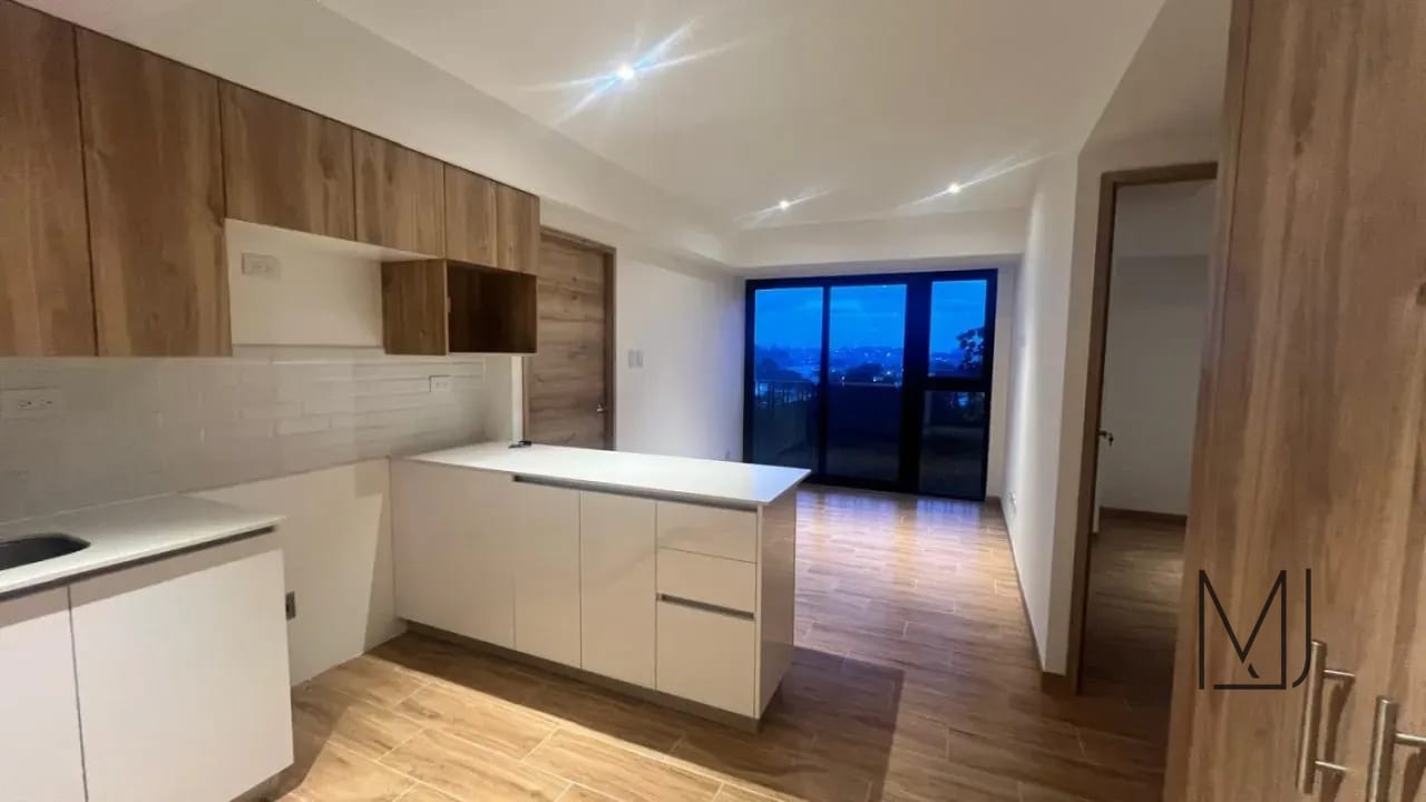 Apartamento en Alquiler | Edificio Cendana | Zona 9 | 2 habitaciones · Pet friendly — Apartamento en Alquiler en Cendana, Zona 9, Guatemala, Ciudad — foto 1 de 8