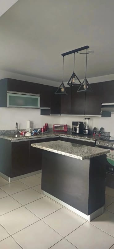 CASA EN VENTA CONDOMINIO BELLA VISTA SAN CRISTOBAL A POCOS METROS DE BULEVAR FÁCIL ACCESO A COMERCIOS Y COLEGIOS — Casa en Venta en Zona 8 Mixco, Guatemala, Ciudad — foto 12 de 16