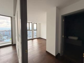 Apartamento en Venta | Atarah | Zona 10 | 3 habitaciones · Moderno — Apartamento en Venta en Atarah, Zona 10, Guatemala, Ciudad — miniatura 4 de 8