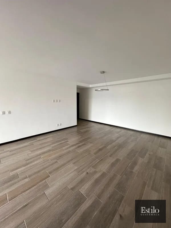 APARTAMENTO EN ALQUILER SEGHERIA Z.14 — Apartamento en Alquiler en Segheria, Zona 14, Guatemala, Ciudad — foto 11 de 14