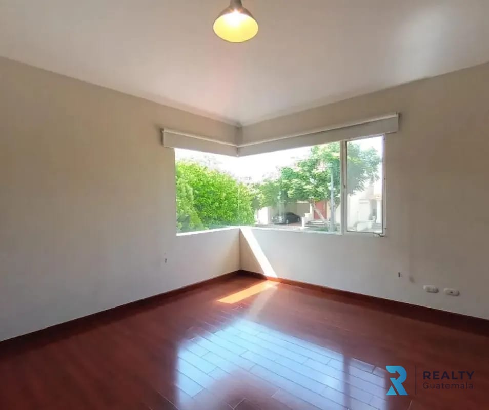 VENDO Casa Carretera a El Salvador, Condominio Portal del Bosque II — Casa en Venta en Portal del Bosque II, Carretera a El Salvador, Guatemala, Ciudad — foto 7 de 15