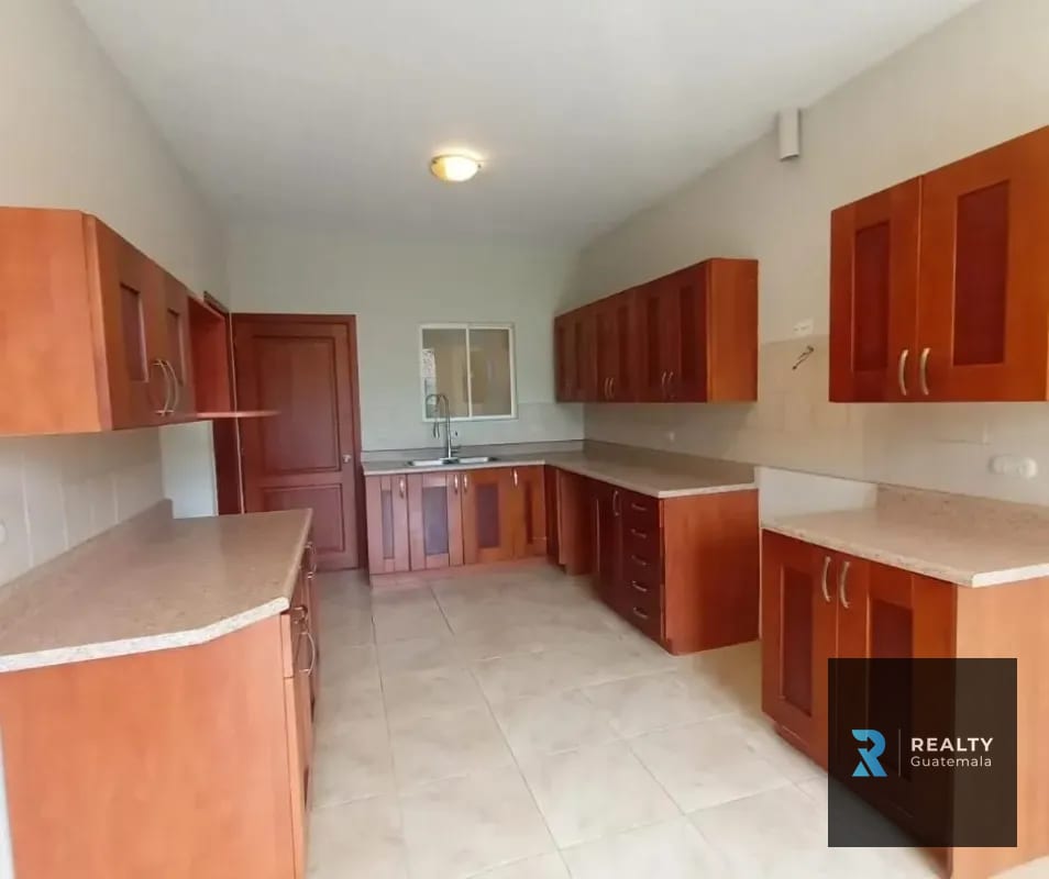 VENDO Casa Carretera a El Salvador, Condominio Portal del Bosque II — Casa en Venta en Portal del Bosque II, Carretera a El Salvador, Guatemala, Ciudad — foto 13 de 15