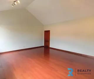 VENDO Casa Carretera a El Salvador, Condominio Portal del Bosque II — Casa en Venta en Portal del Bosque II, Carretera a El Salvador, Guatemala, Ciudad — miniatura 4 de 15
