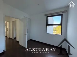 apartamento con terraza y vista a Laguna, Santa Catarina Pinula — Apartamento en Venta en Santa Catarina Pinula, Guatemala, Ciudad — miniatura 4 de 10
