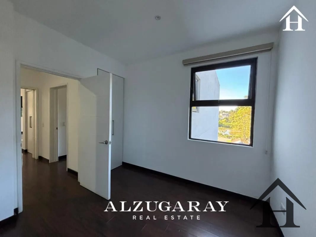 apartamento con terraza y vista a Laguna, Santa Catarina Pinula — Apartamento en Venta en Santa Catarina Pinula, Guatemala, Ciudad — foto 4 de 10