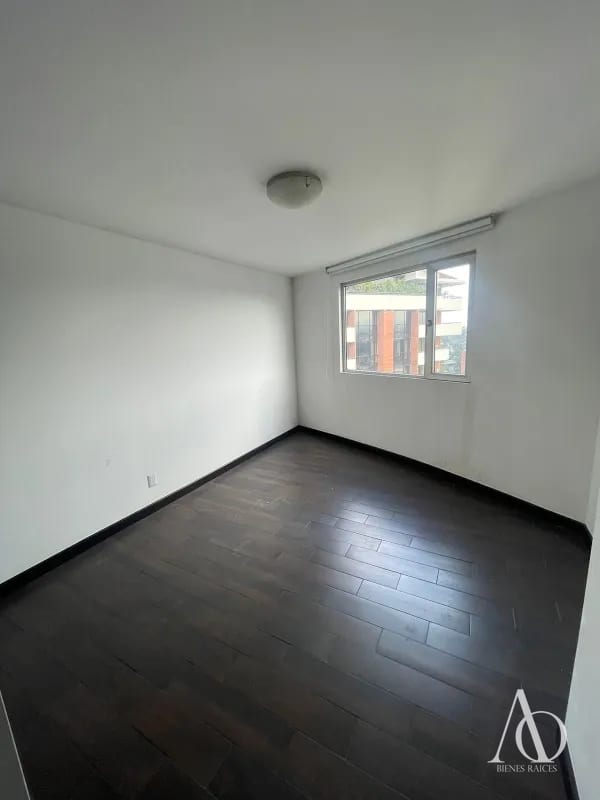 Apartamento en Alquiler Edificio Attica II, zona 14 N14 / EN DIRECTO 01 — Apartamento en Alquiler en Attica II, Zona 14, Guatemala, Ciudad — foto 8 de 11