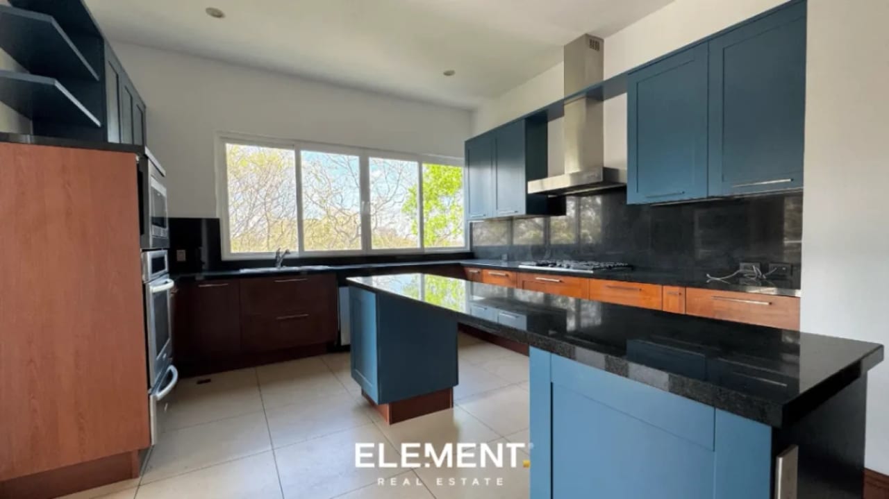 Apartamento en renta - Via Siete Zona 10 — Apartamento en Alquiler en Via Siete, Zona 10, Guatemala, Ciudad — foto 8 de 10