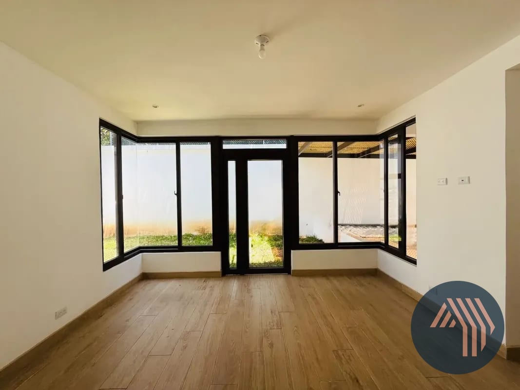 VENTA DE HERMOSAS CASAS - ARRAZOLA 1, KM 17.5 CES — Casa en Venta en Arrazola I, Carretera a El Salvador, Guatemala, Ciudad — foto 3 de 17