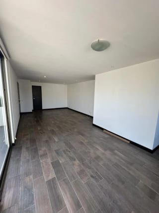 APARTAMENTO CON TERRAZA Y BALCON EN RENTA EN ZONA 10 EDIFICIO VERONA 3 HABITACIONES — Apartamento en Alquiler en Zona 10, Guatemala, Ciudad — miniatura 6 de 17
