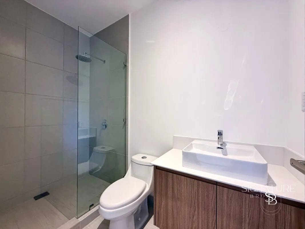 Apartamento en Venta - Spazio Residencias. Zona 16 — Apartamento en Venta en Zona 16, Guatemala, Ciudad — foto 2 de 10
