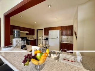 APARTAMENTO EN PRIMER NIVEL EN MILENIA ZONA 10 – OAKLAND 3 HAB (copia) — Apartamento en Alquiler en Milenia, Zona 10, Guatemala, Ciudad — miniatura 13 de 17