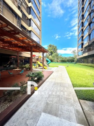 APARTAMENTO EN PRIMER NIVEL EN MILENIA ZONA 10 – OAKLAND 3 HAB (copia) — Apartamento en Alquiler en Milenia, Zona 10, Guatemala, Ciudad — miniatura 10 de 17