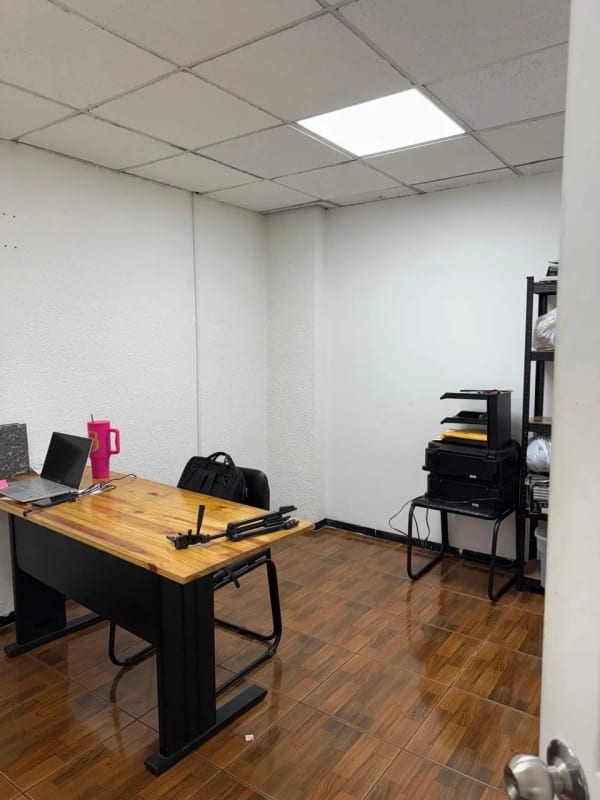 Oficina en Venta en zona 9 — Oficina en Venta en Zona 9, Guatemala, Ciudad — foto 13 de 14