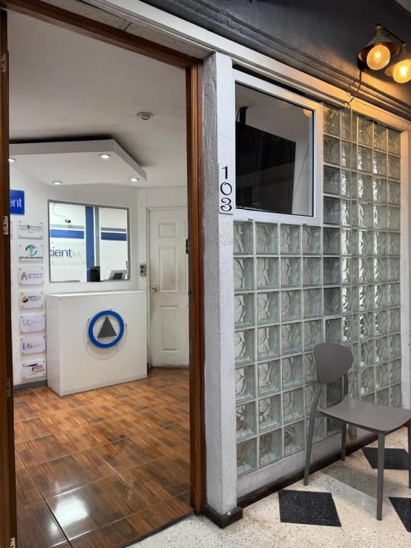 Oficina en Venta en zona 9 — Oficina en Venta en Zona 9, Guatemala, Ciudad — foto 7 de 14