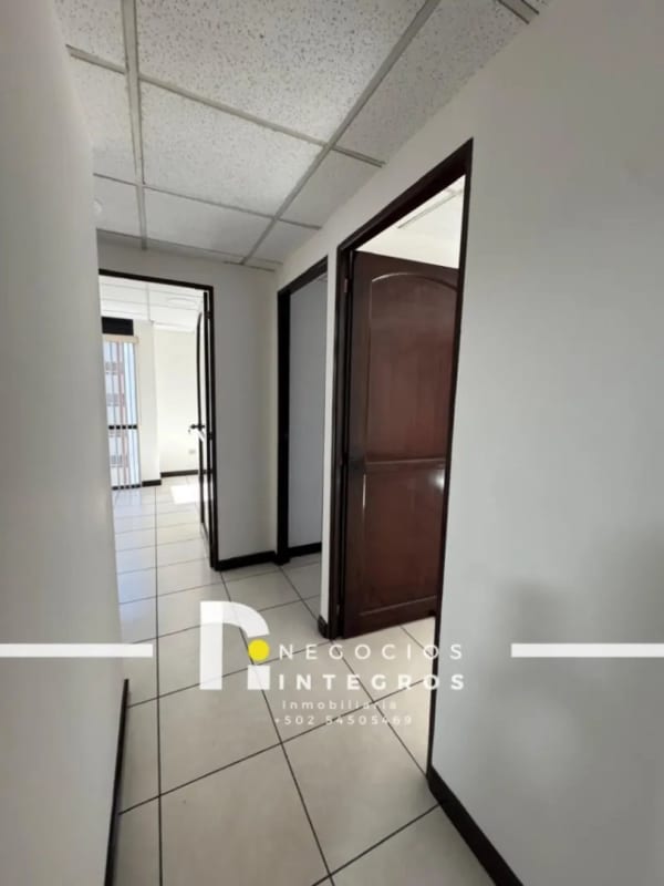 RENTO OFICINA EN PALADIUM ZONA 10 74 MTS2 — Oficina en Alquiler en Paladium, Zona 10, Guatemala, Ciudad — foto 5 de 13
