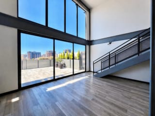 PH industrial, con una gran terraza en venta en zona 14 — Apartamento en Venta en Zona 14, Guatemala, Ciudad — miniatura 12 de 13