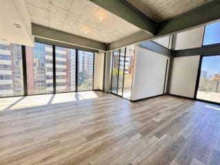 PH industrial, con una gran terraza en venta en zona 14 — Apartamento en Venta en Zona 14, Guatemala, Ciudad — miniatura 10 de 13