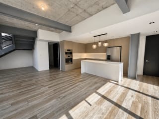 PH industrial, con una gran terraza en venta en zona 14 — Apartamento en Venta en Zona 14, Guatemala, Ciudad — miniatura 8 de 13