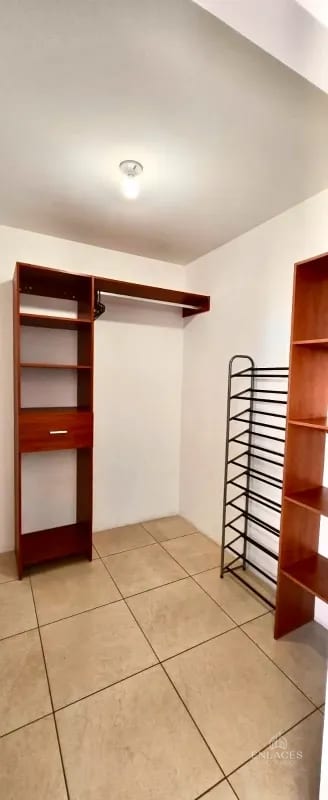 Zona 11 • Apartamento Amueblado en Renta • Santa María de las Charcas — Apartamento en Alquiler en Santa María de Las Charcas, Zona 11, Guatemala, Ciudad — foto 3 de 9