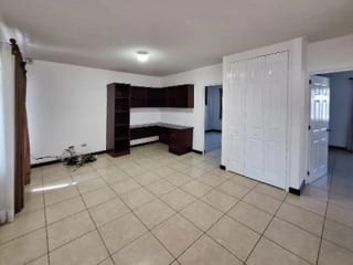 CASA EN VENTA PORTAL DE SAN ISIDRO — Casa en Venta en Portal de San Isidro I, Zona 16, Guatemala, Ciudad — miniatura 3 de 4