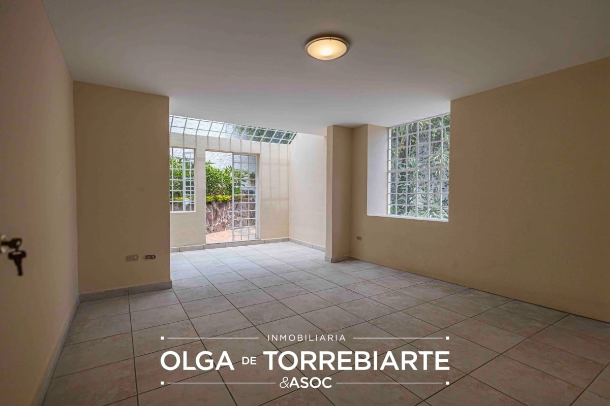 Casa en Diagonal 6, Zona 10 — Casa en Alquiler en Zona 10, Guatemala, Ciudad — foto 13 de 17