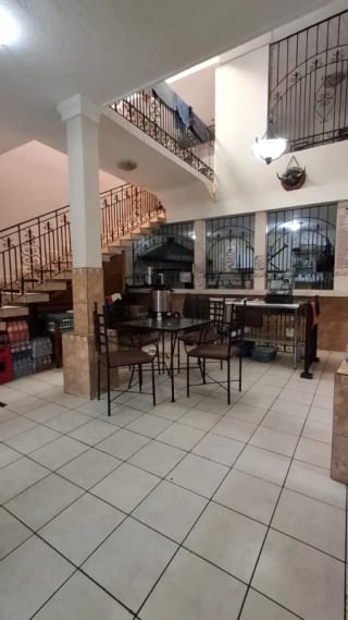 VENTA DE PROPIEDAD + NEGOCIO EN FUNCIONAMIENTO  Café / Restaurante – Zona 1 (Sector Gerona, frente al Ministerio Público) — Casa en Venta en Zona 1, Guatemala, Ciudad — miniatura 6 de 8